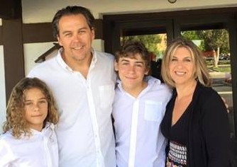 Family photo at Benihanas - tighter